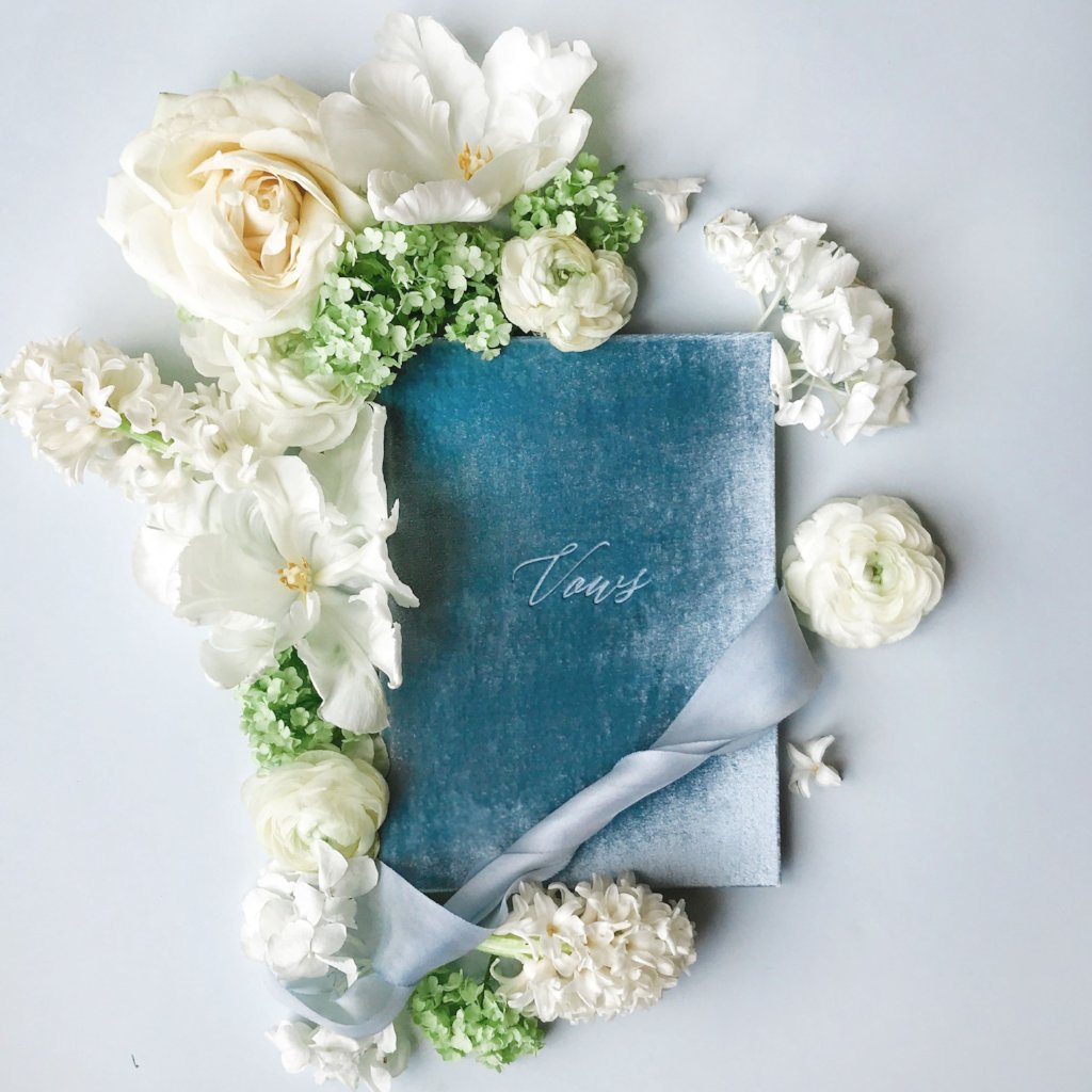 Bleu Velvet