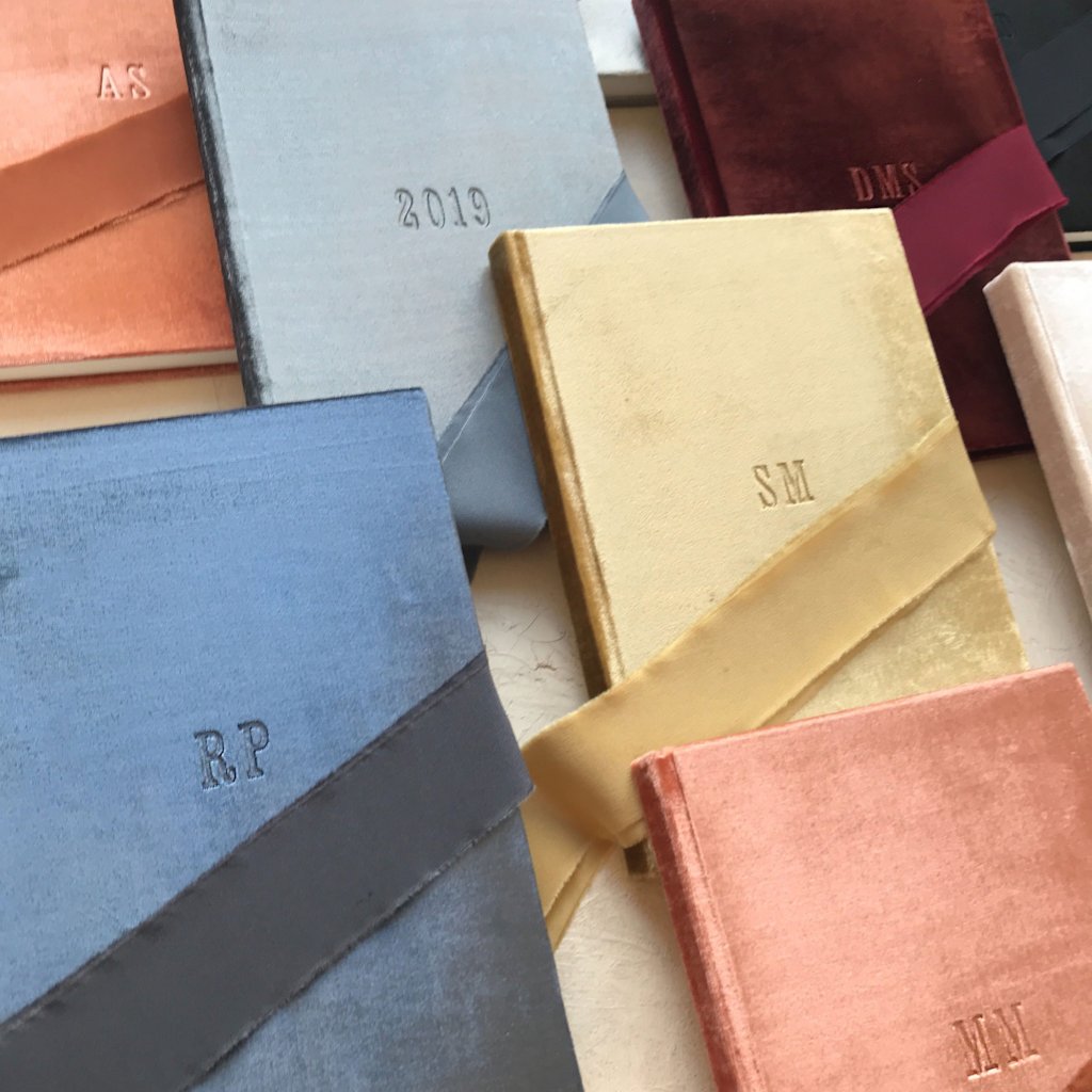 Custom Velvet Notebook - Griseo