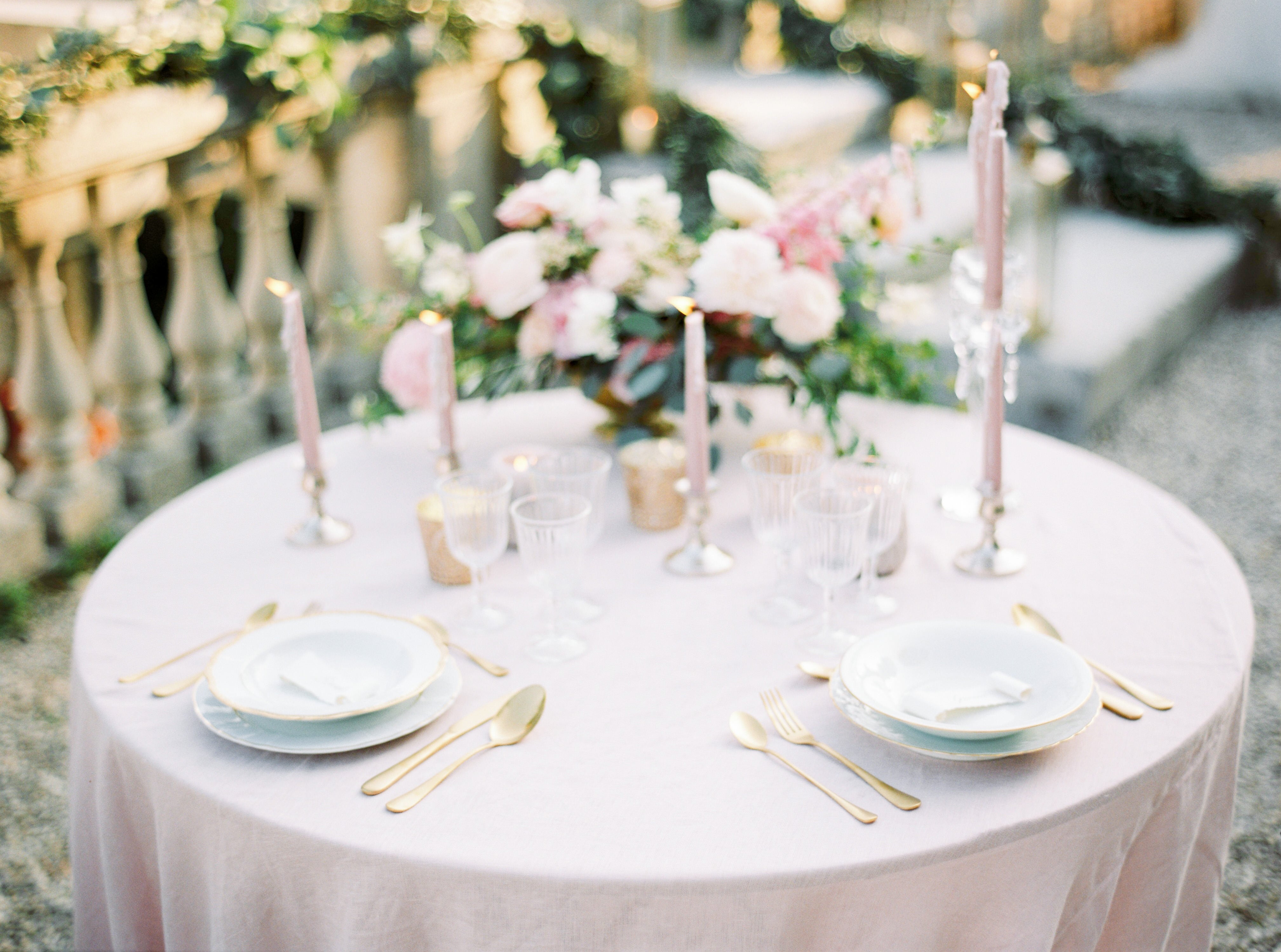 LUXURY CHATEAU WEDDING IN THE FRENCH RIVIERA