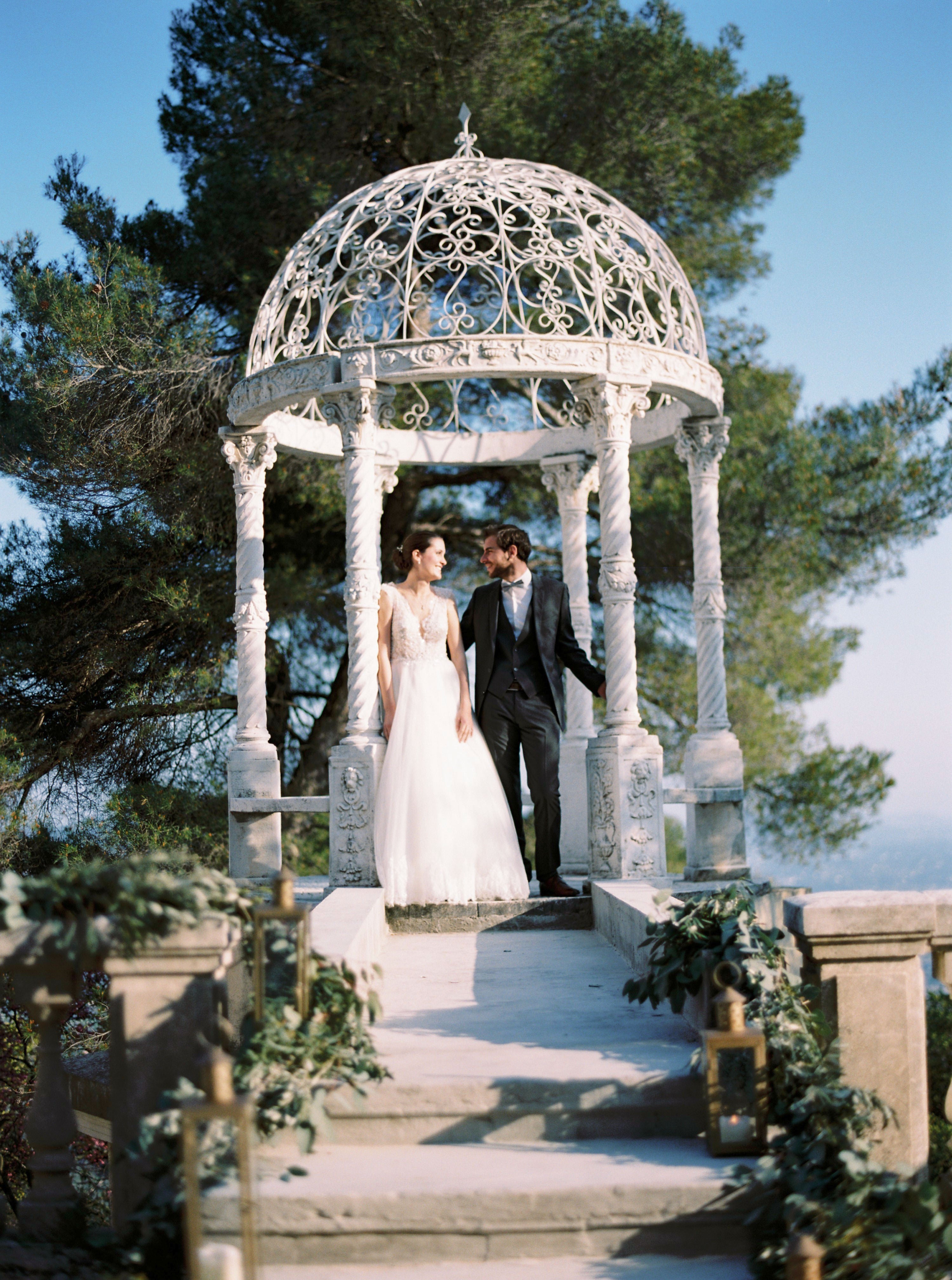 LUXURY CHATEAU WEDDING IN THE FRENCH RIVIERA