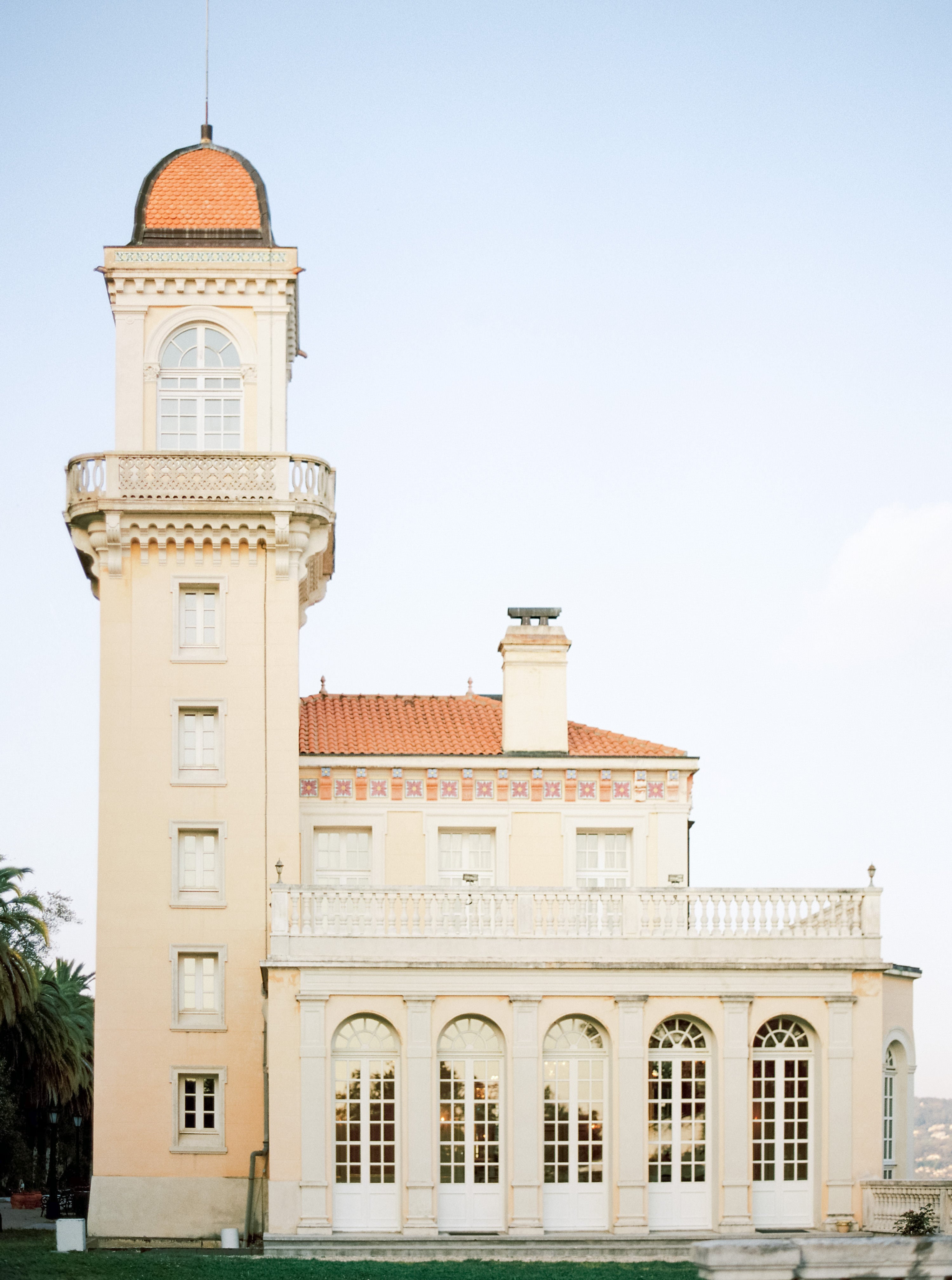 LUXURY CHATEAU WEDDING IN THE FRENCH RIVIERA