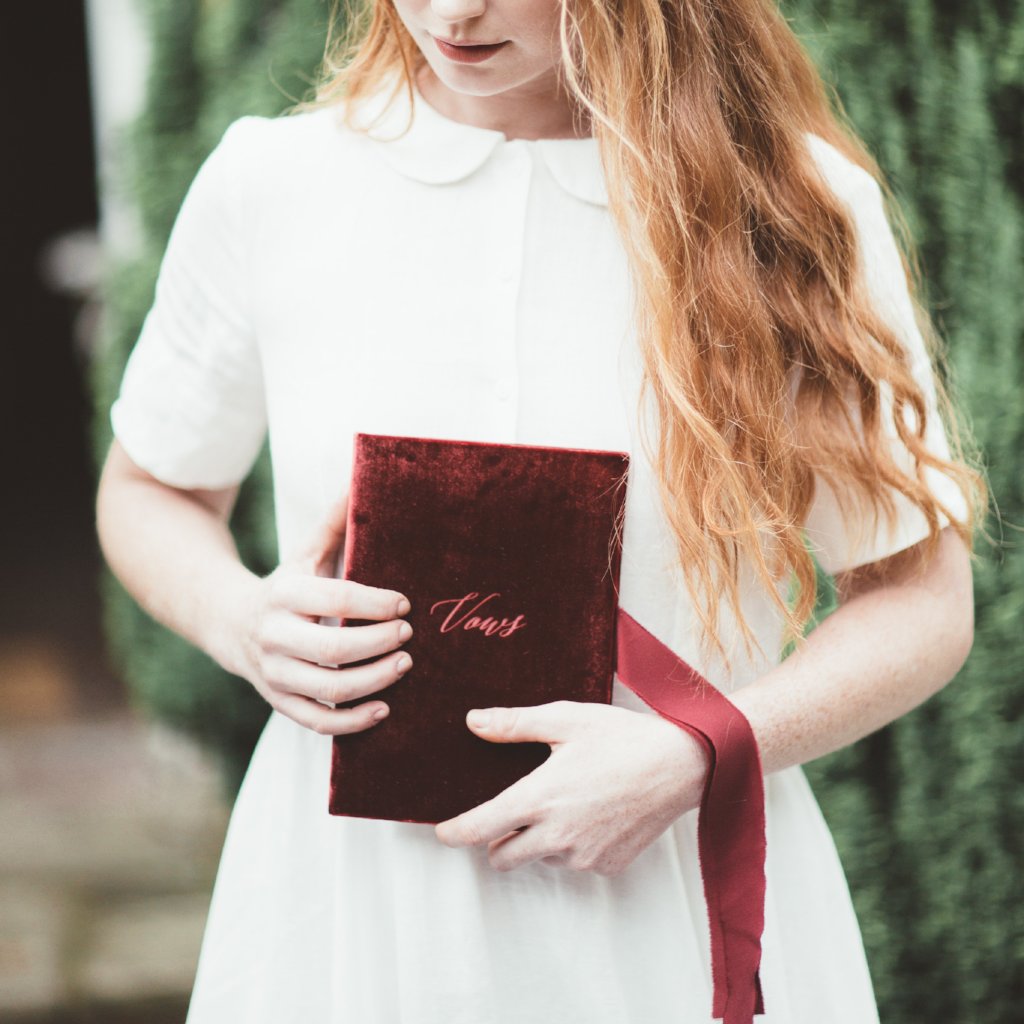 Vow Book Covers Uk Velvet - Dark Red Wedding Stationery , Dark Red Wedding Theme